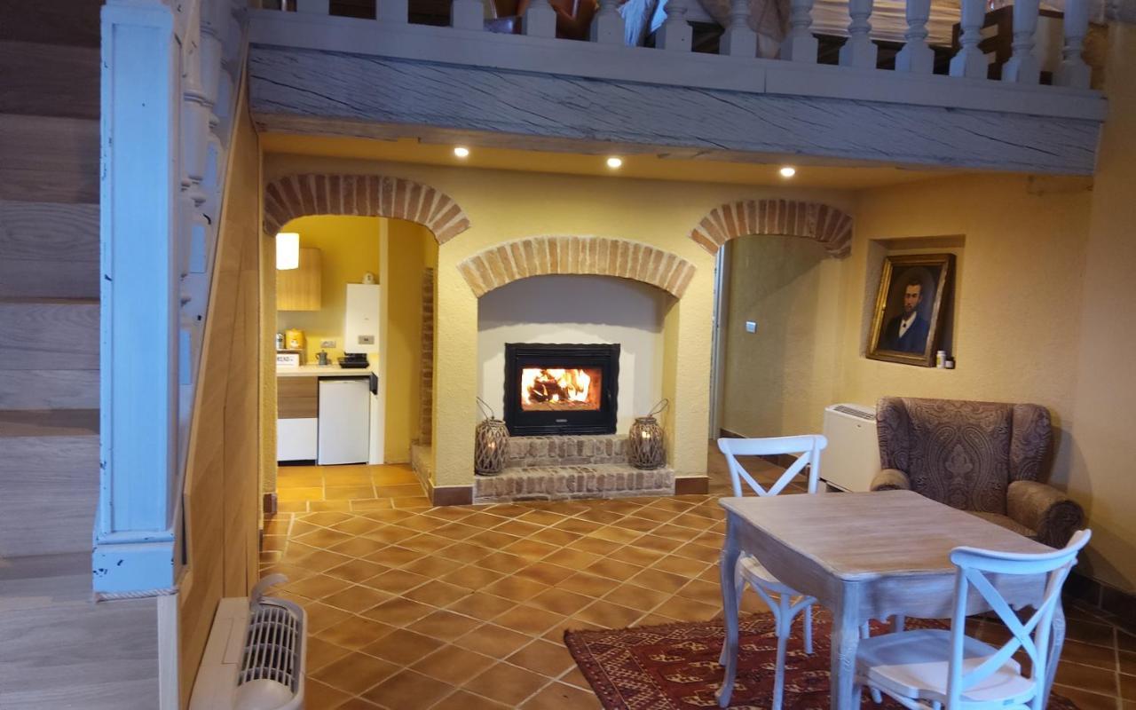 Antica Villa Cuneo- Guest House - "B&B E Non Un Hotel A Cuneo" Ngoại thất bức ảnh