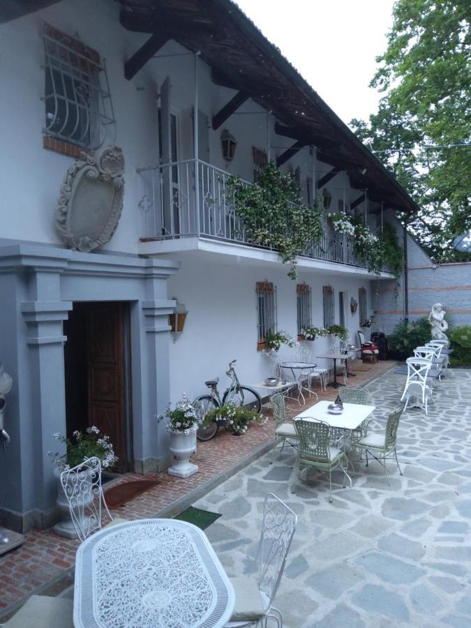 Antica Villa Cuneo- Guest House - "B&B E Non Un Hotel A Cuneo" Ngoại thất bức ảnh