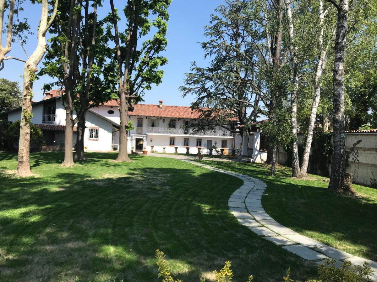 Antica Villa Cuneo- Guest House - "B&B E Non Un Hotel A Cuneo" Ngoại thất bức ảnh